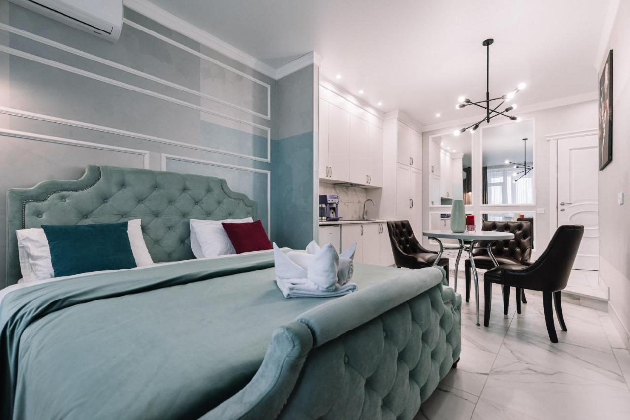Royal Tower Vip Smart Apartments 1 Киев Екстериор снимка