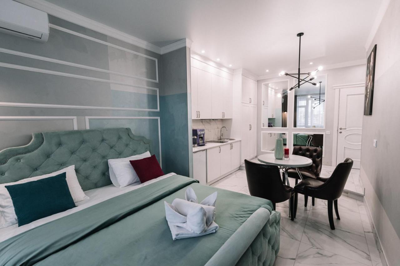 Royal Tower Vip Smart Apartments 1 Киев Екстериор снимка