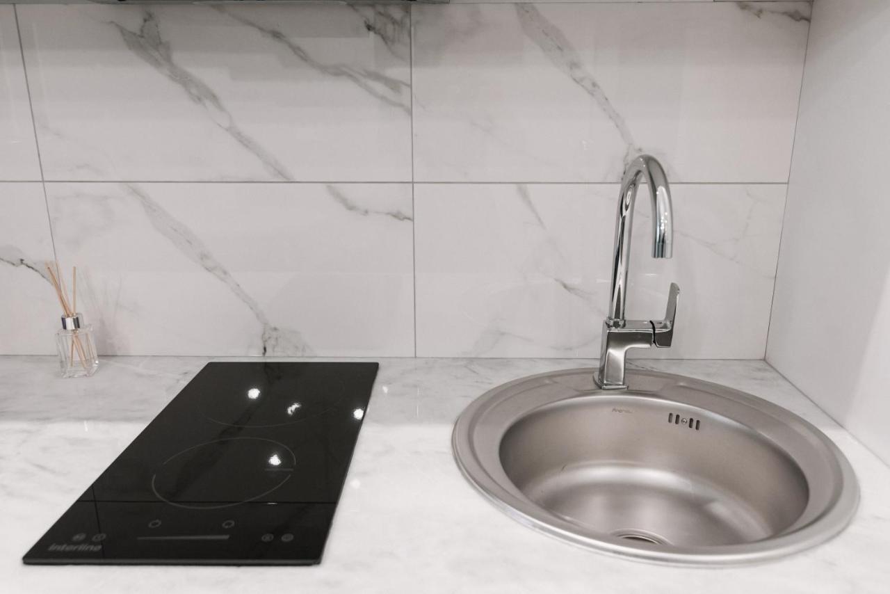 Royal Tower Vip Smart Apartments 1 Киев Екстериор снимка
